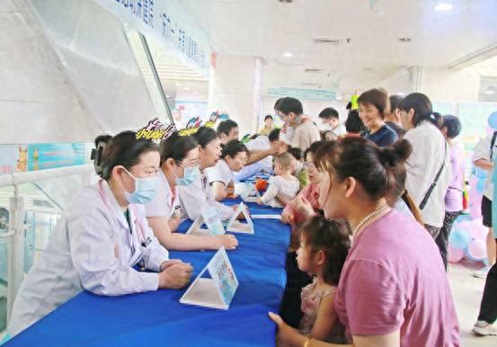 鄭大三附院開展系列公益活動 助力兒童健康成長